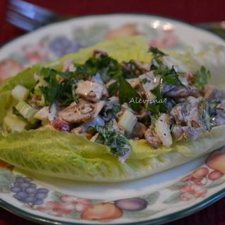 Салат куриный с гранатом