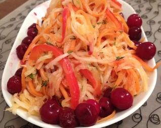 Салат Радужный из свежих овощей для раздельного питания