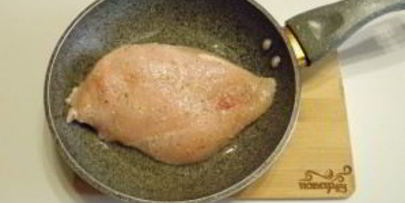 салат с брокколи и курицей