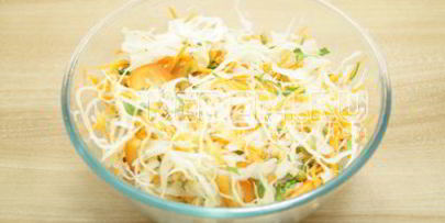 салат с капустой