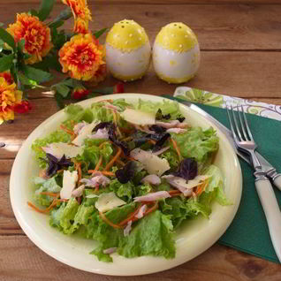 Салат с копченой курицей и корейской морковкой