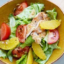 Рецепт Салат с курицей, авокадо и апельсинами