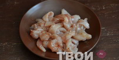 салат с курицей и горошком