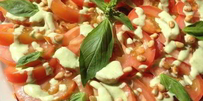 салат с персиками и помидорами