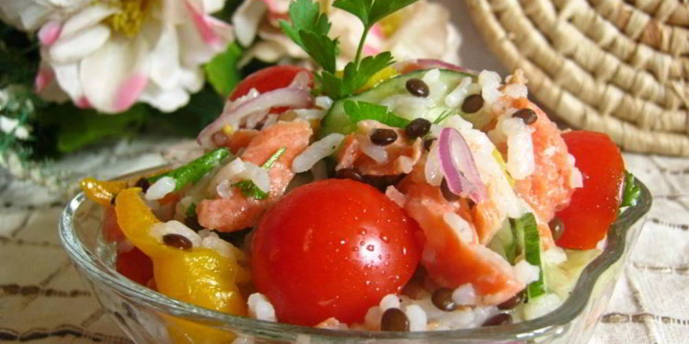 Рецепт салат с рисом, семгой и овощами