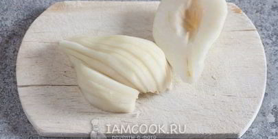 салат с рукколой и грушей