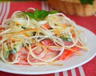 Салат с сыром косичка
