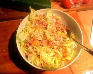 Салат с тунцом и кунжутом