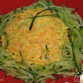 Салат с тыквой и огурцом