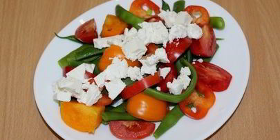 салат с зеленой фасолью с фетой