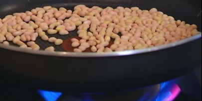 салат со свеклой, инжиром и кедровыми орешками