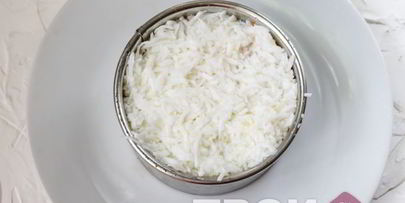 слоеный салат с говяжьей печенью