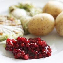 Рецепт Брусничный соус из варенья