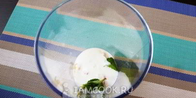 мятный соус на кефире