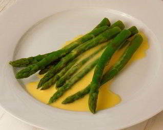 Оливковый соус к овощам на основе голландеза