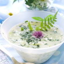 Рецепт Соус из огурцов с зеленью и чесноком дзадзики