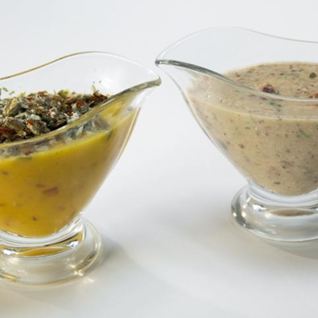 Соус с фундуком и вялеными помидорами