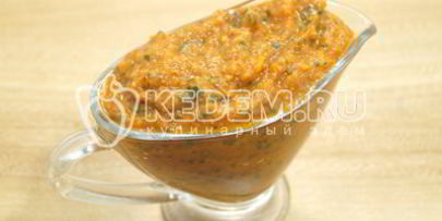 томатный соус с луком