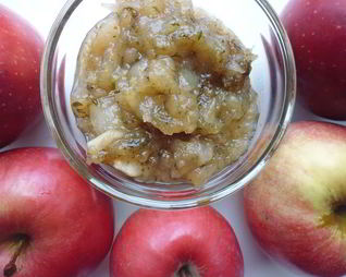 Яблочный соус чатни с сухим тимьяном