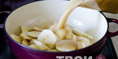 яблочный соус