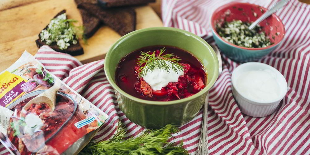 Рецепт борщ из говядины с гренками из бородинского хлеба со смальцем