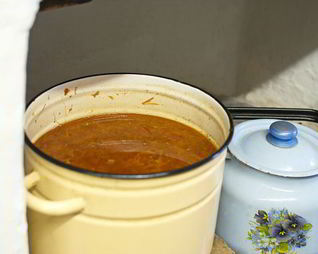 Борщ с фасолью и капустой