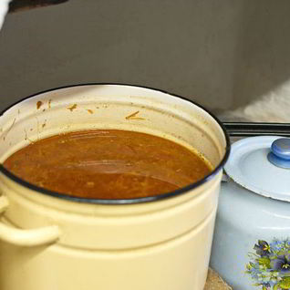 Борщ с фасолью и капустой