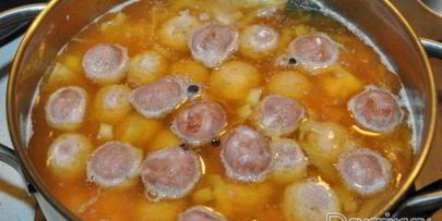 борщ с фрикадельками