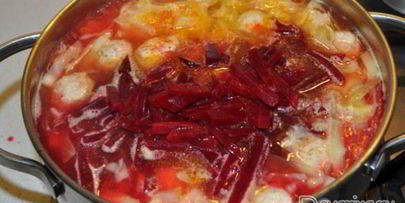 борщ с фрикадельками