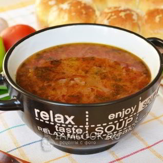 Борщ с пампушками