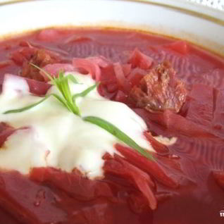 Борщ с подкопченными ребрышками