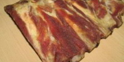 борщ с подкопченными ребрышками