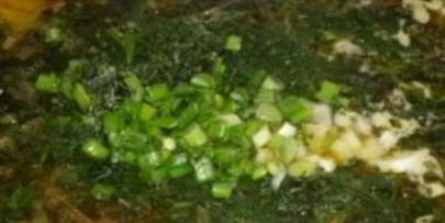 борщ со щавелем и свеклой