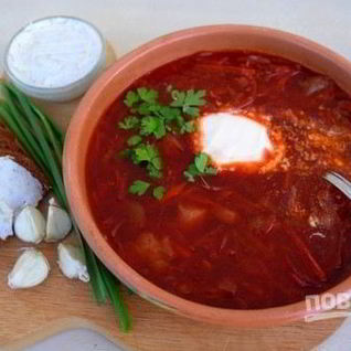 Борщ со свининой и свеклой