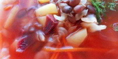 красный борщ с фасолью