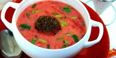 пдбиваний борщ с чесночными крутонами