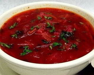 Вкуснейший украинский борщ с копченым салом