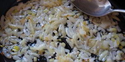 зеленый борщ с крапивой