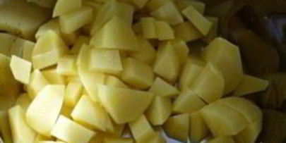 зеленый борщ с яйцом и щавелем