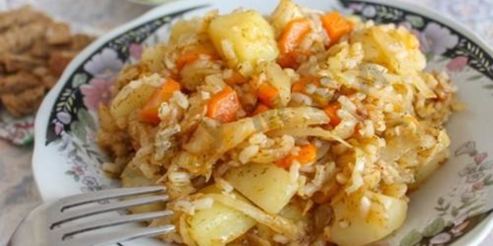 Рецепт капустняк тушеный с рисом и картошкой