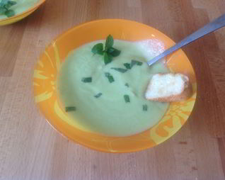 Крем-суп из цукини с кокосовым молоком