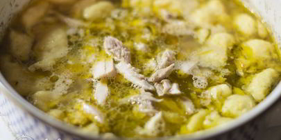 куриный суп с клецками