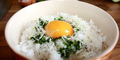 летний суп с рисовыми клецками