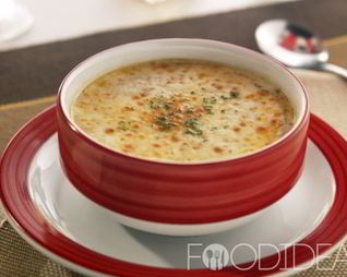 Луковый суп с сыром