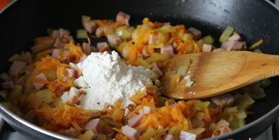 польский суп с маринованными огурцами