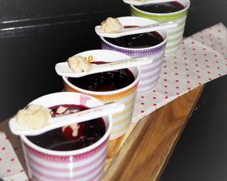 Сладкий суп из черники с клецками