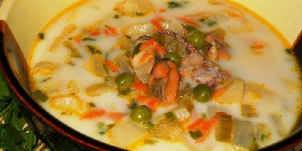 Рецепт сливочный суп из морепродуктов с горошком