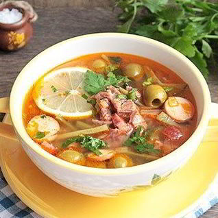 Солянка мясная