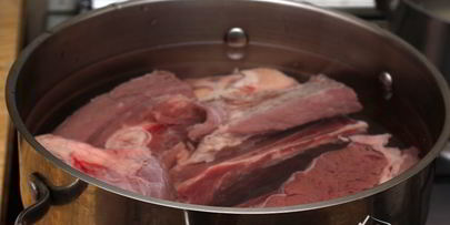 суп и основное блюдо из говядины