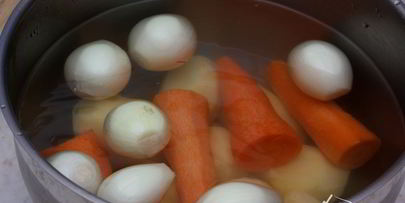 суп и основное блюдо из говядины